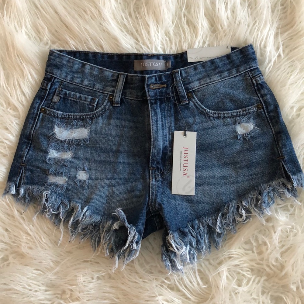Cut off shorts